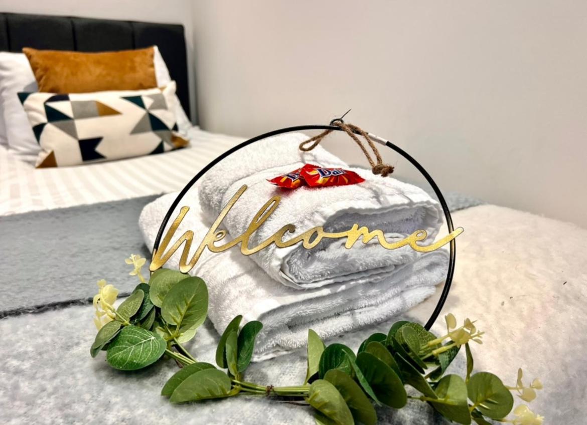 Modern Studio In City Centre 사우샘프턴 외부 사진