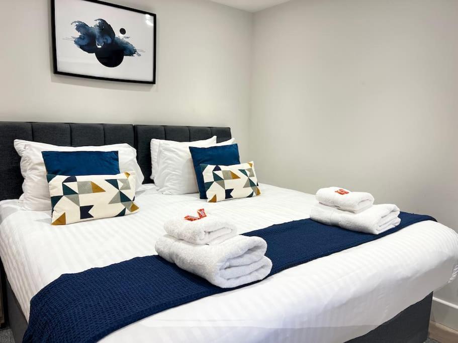 Modern Studio In City Centre 사우샘프턴 외부 사진
